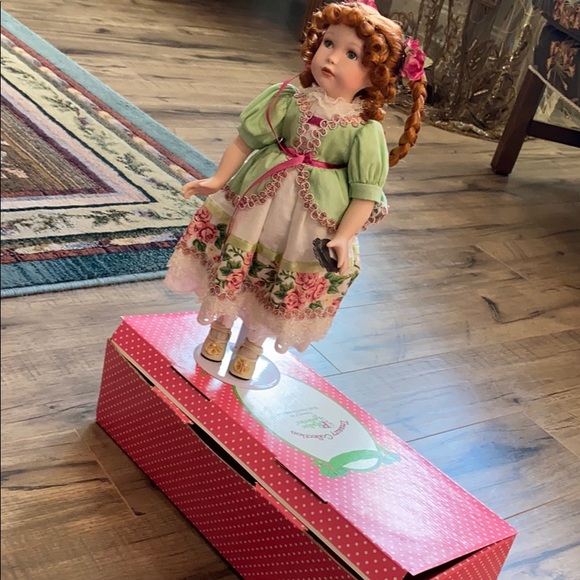 Toy - Picture 2 of 9